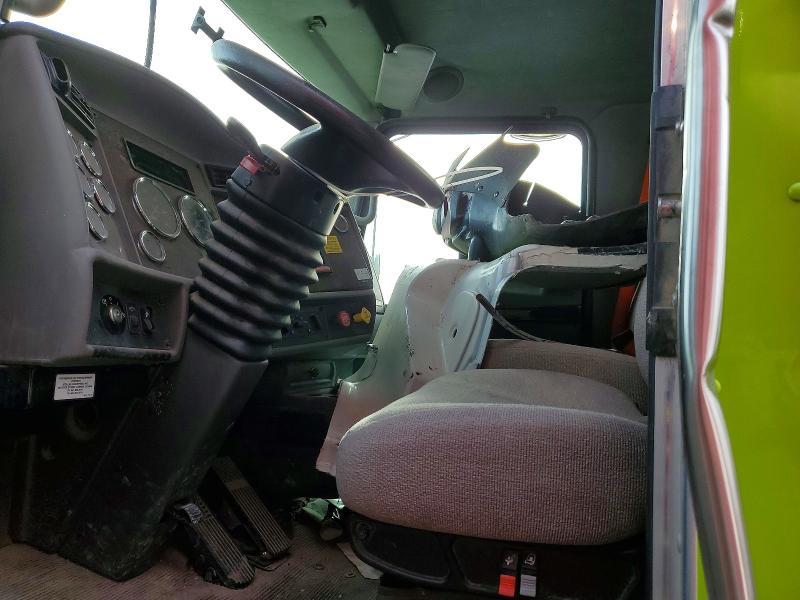 2021 Kenworth Construction T270