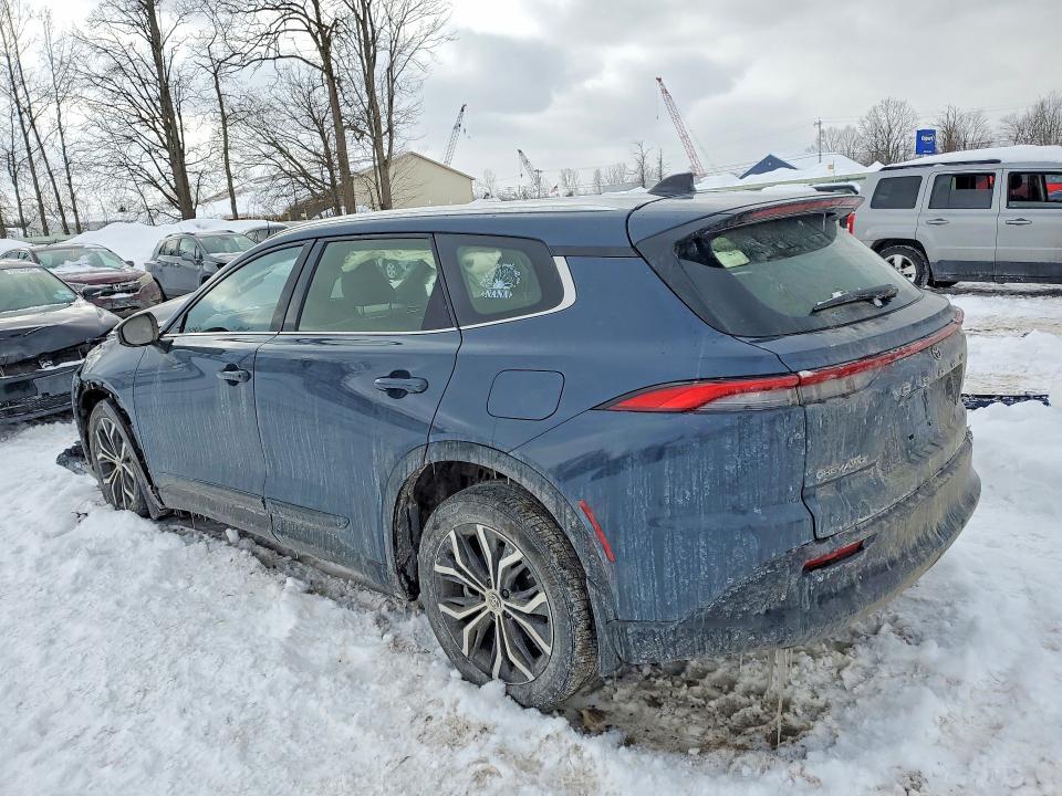 2025 Toyota Crown Signia xle