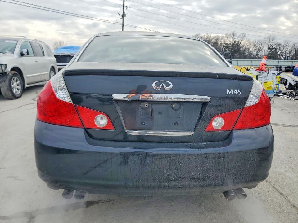 2006 Infiniti M45 Base