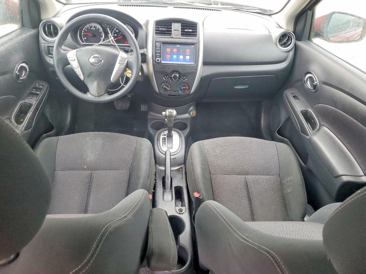 2019 Nissan Versa sv