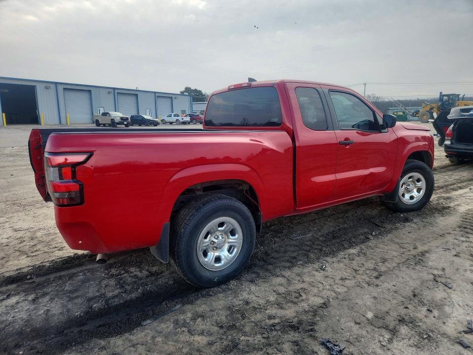 2022 Nissan Frontier s