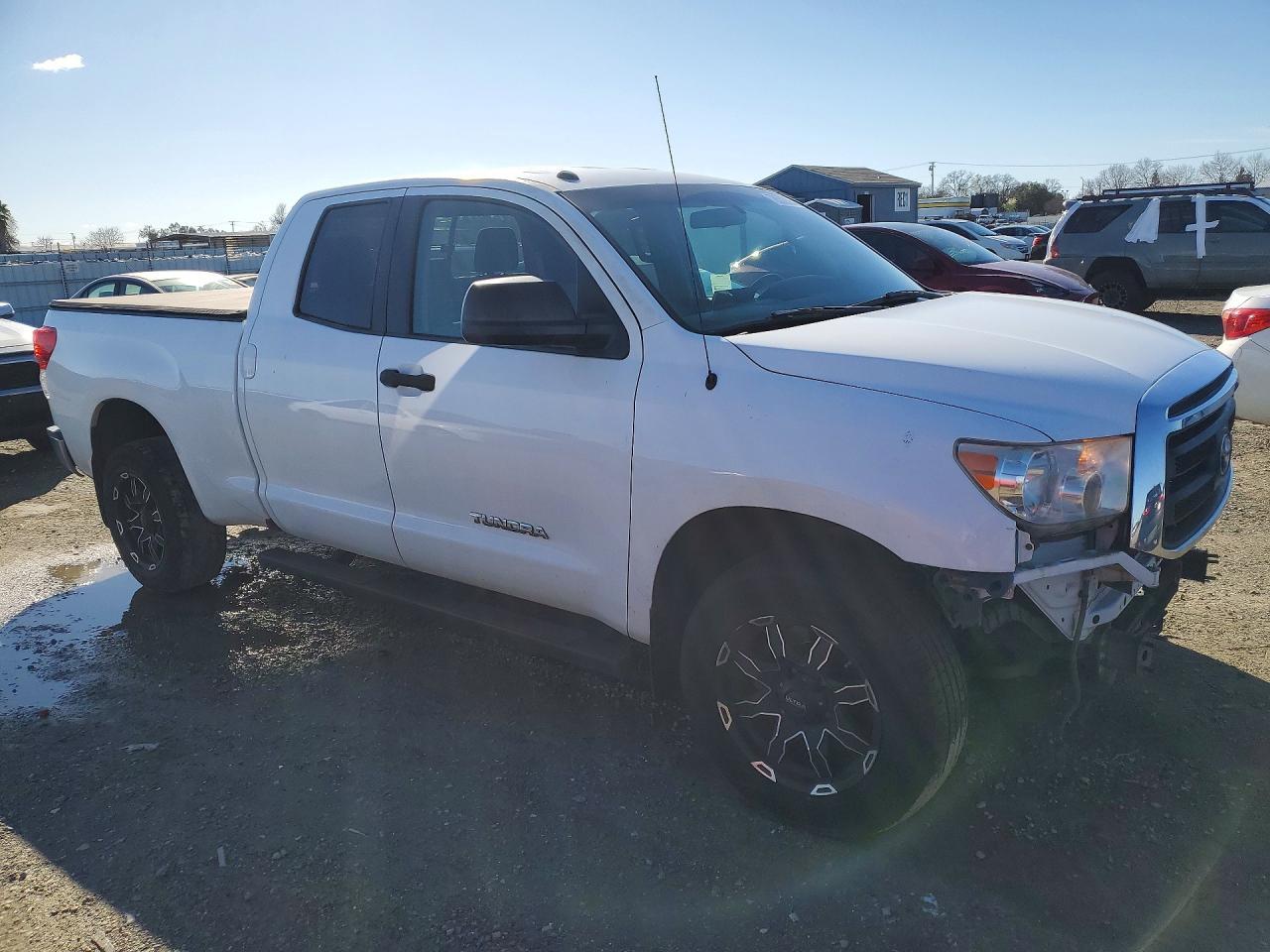 2013 Toyota Tundra Double cab SR5