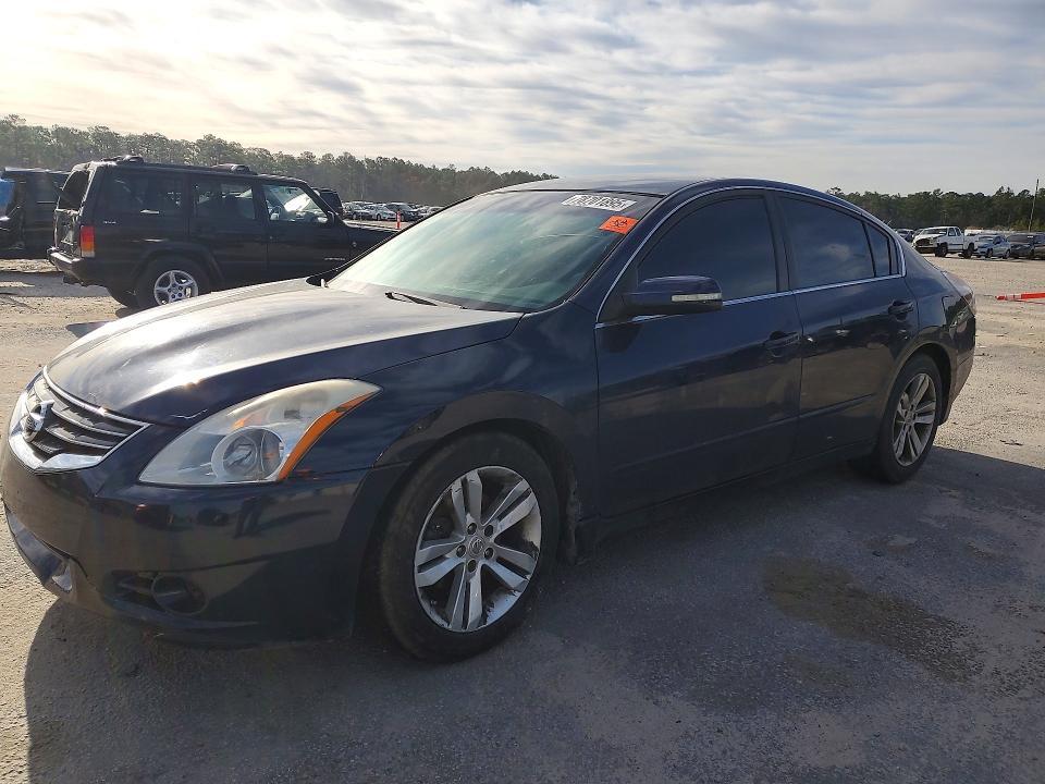 2010 Nissan Altima sr