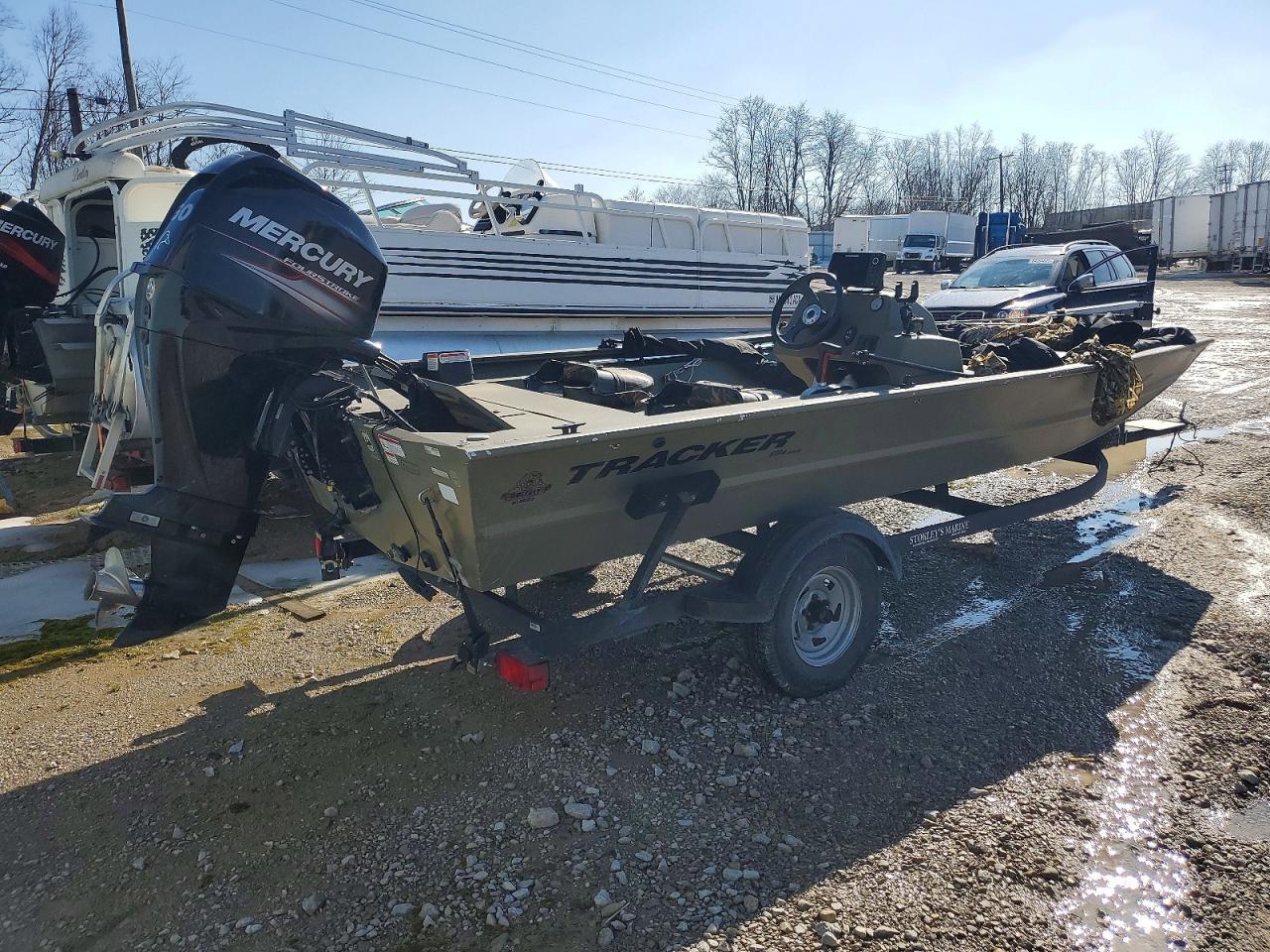 2019 Tracker Boat