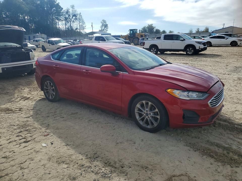 2020 Ford Fusion se