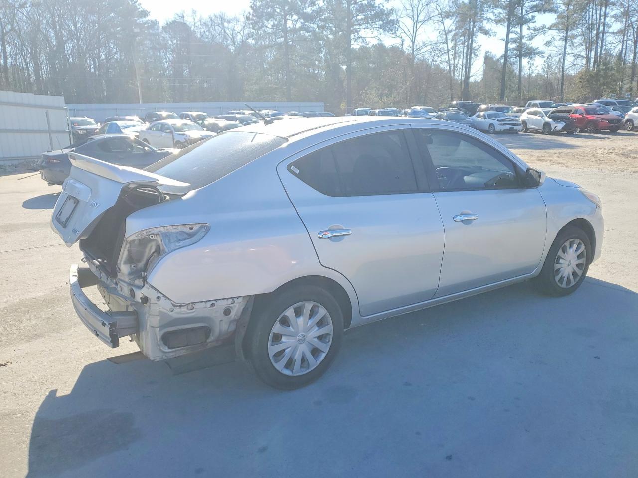 2016 Nissan Versa s