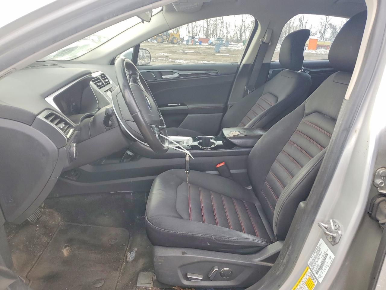 2015 Ford Fusion se