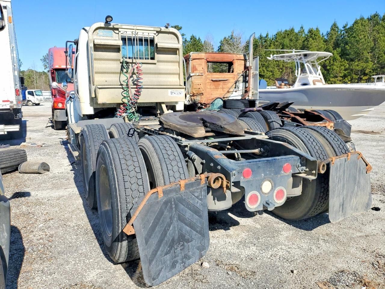 2016 Freightliner Business Class M2 Semi Truck