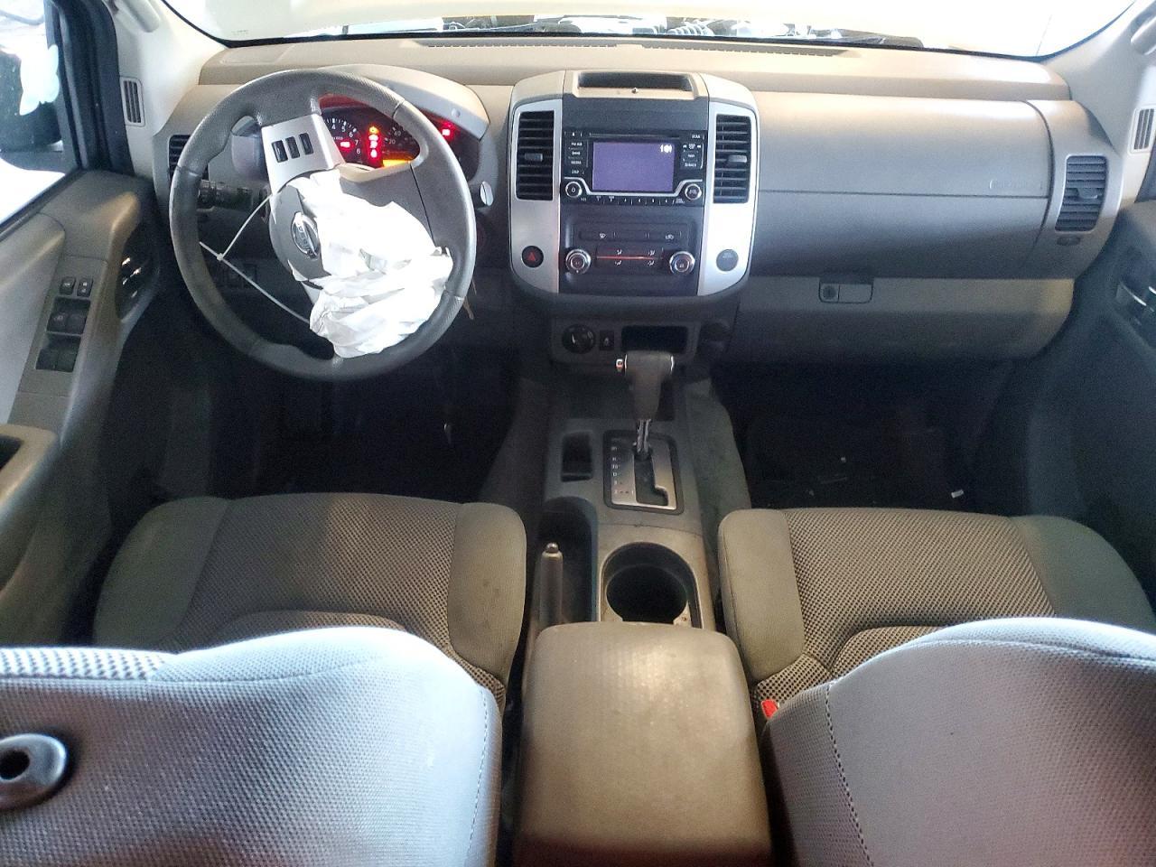 2016 Nissan Frontier s