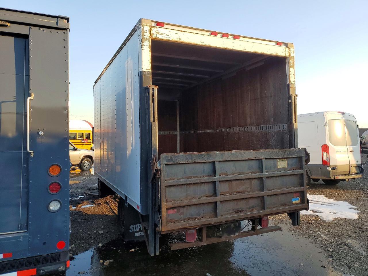 2002 GMC W3500 W35042