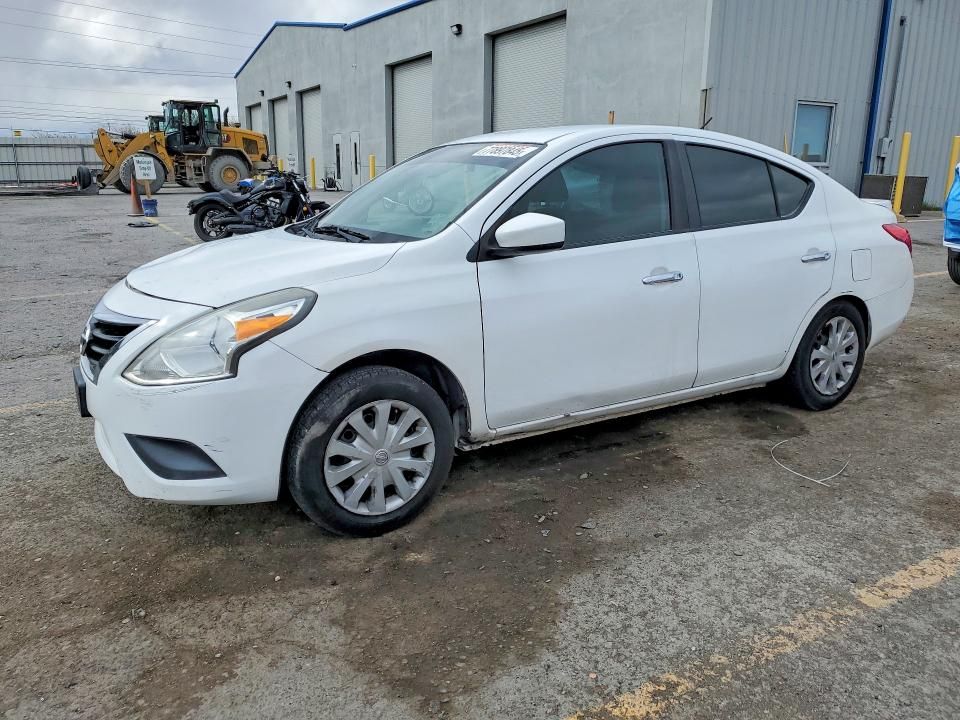 2015 Nissan Versa 1.6 sv