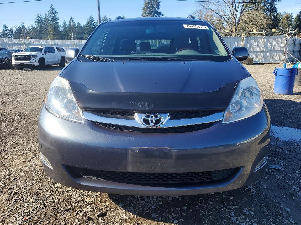 2007 Toyota Sienna xle Limited 7-passenger
