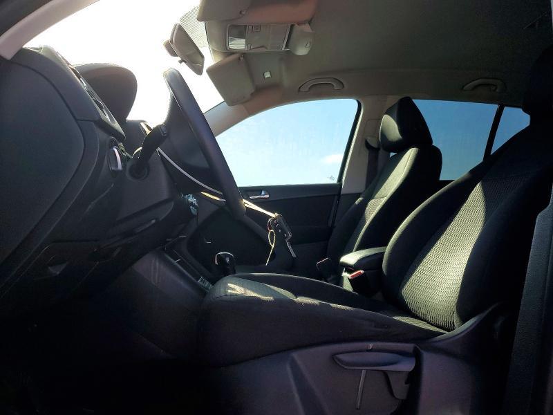 2011 Volkswagen Tiguan s