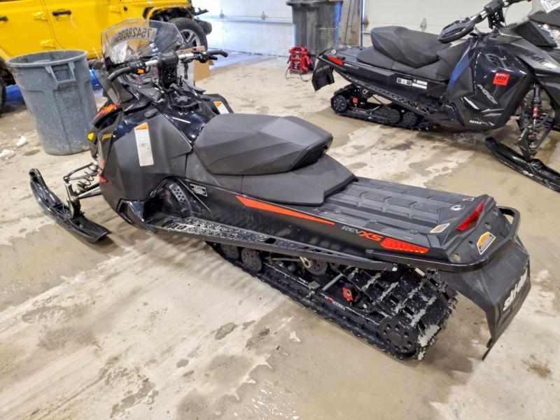 2015 Renegade Adrenalin