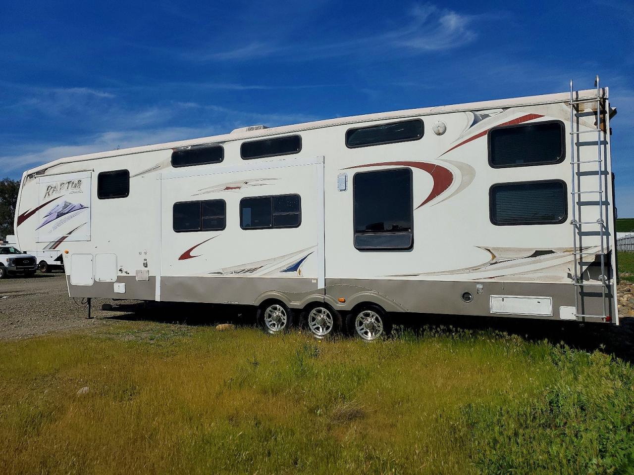 2009 Raptor 2009 Keystone RV Raftor Camper