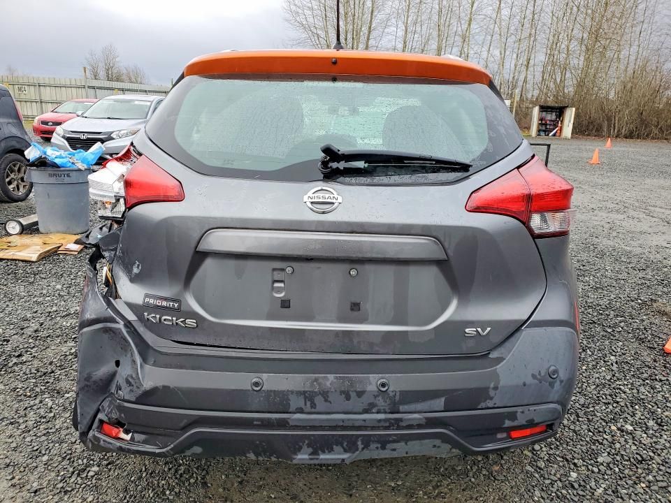2020 Nissan Kicks sv