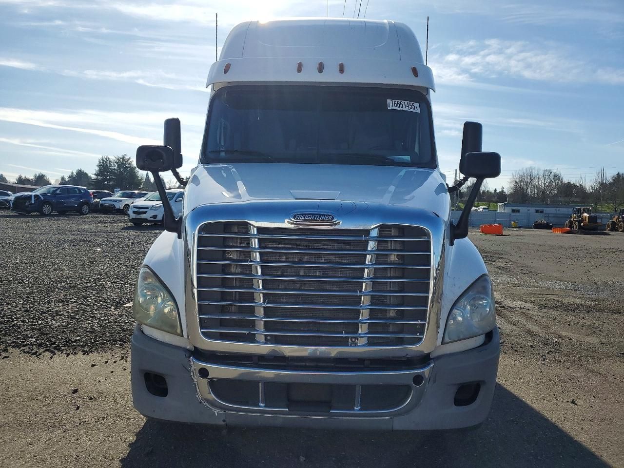 2012 Freightliner Cascadia 1-Truck Cab AND Chassis