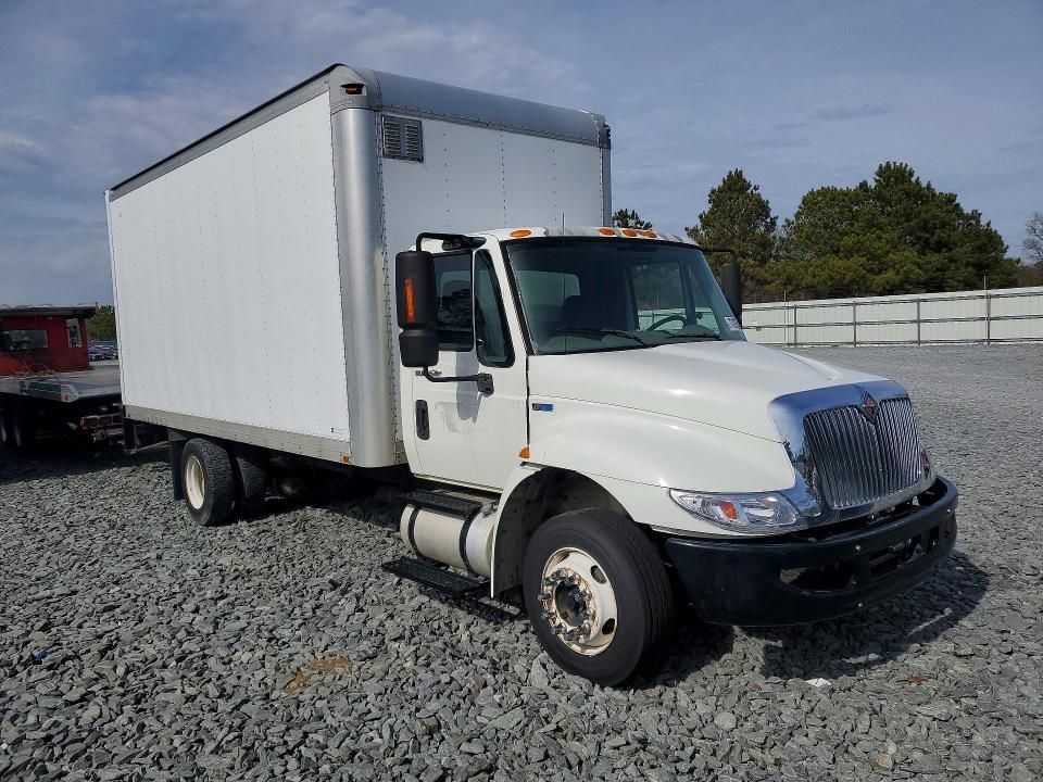 2012 International 4300 box Truck