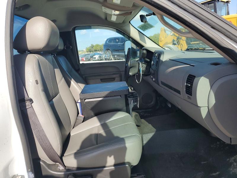 2013 Chev 1500 4X2 / Pickup