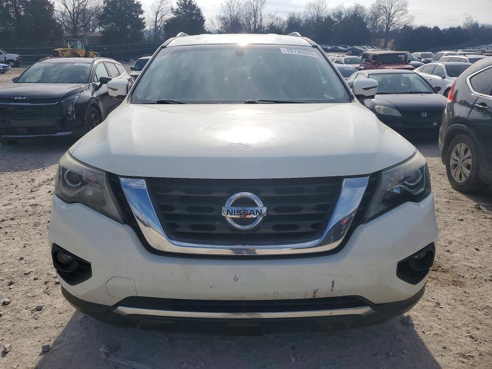 2017 Nissan Pathfinder s