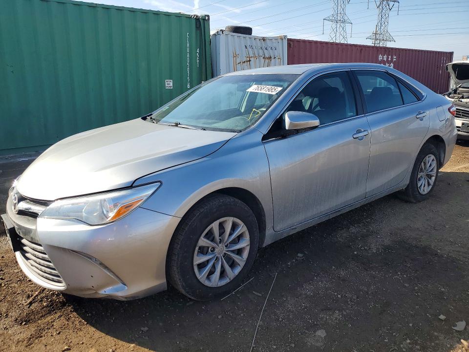 2016 Toyota Camry le