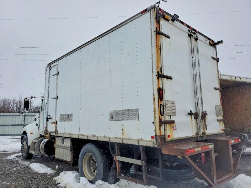 2016 Peterbilt 337 BOX Truck