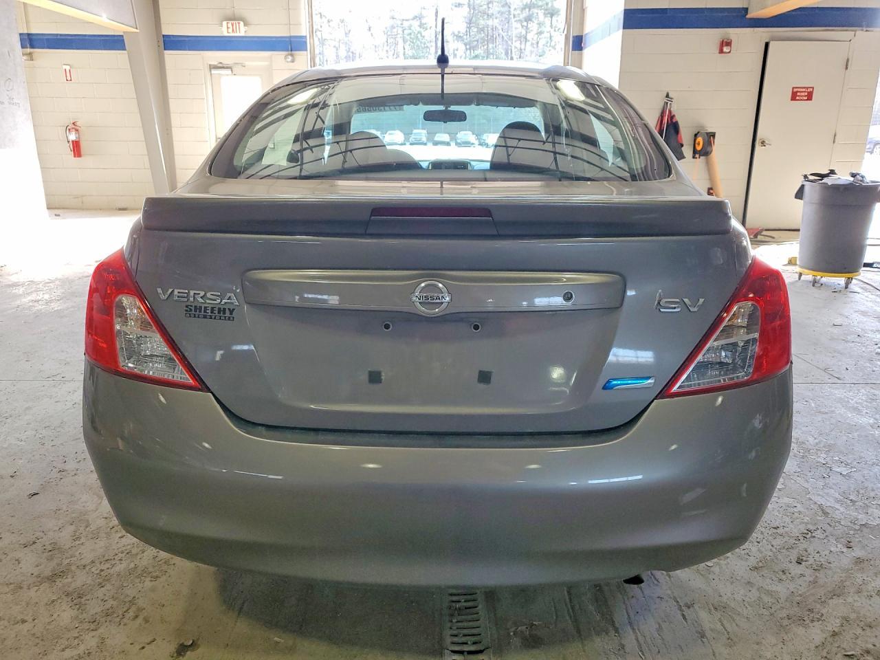2014 Nissan Versa s