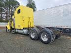 2000 Freigliner 2000 Freightliner Convention Semi Truck