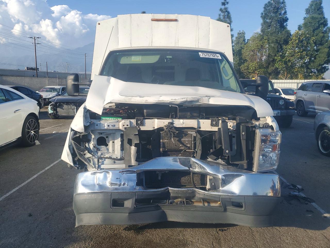 2022 Ford E350 Utility / Service Truck