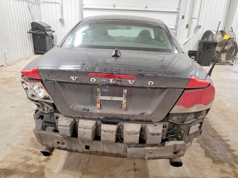 2010 Volvo C70 T5