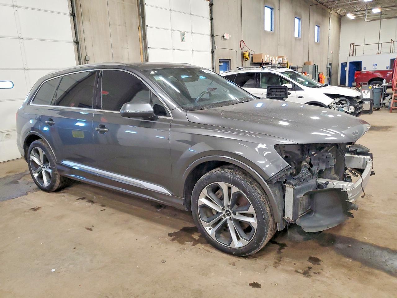 2020 Audi Q7 Premium Plus