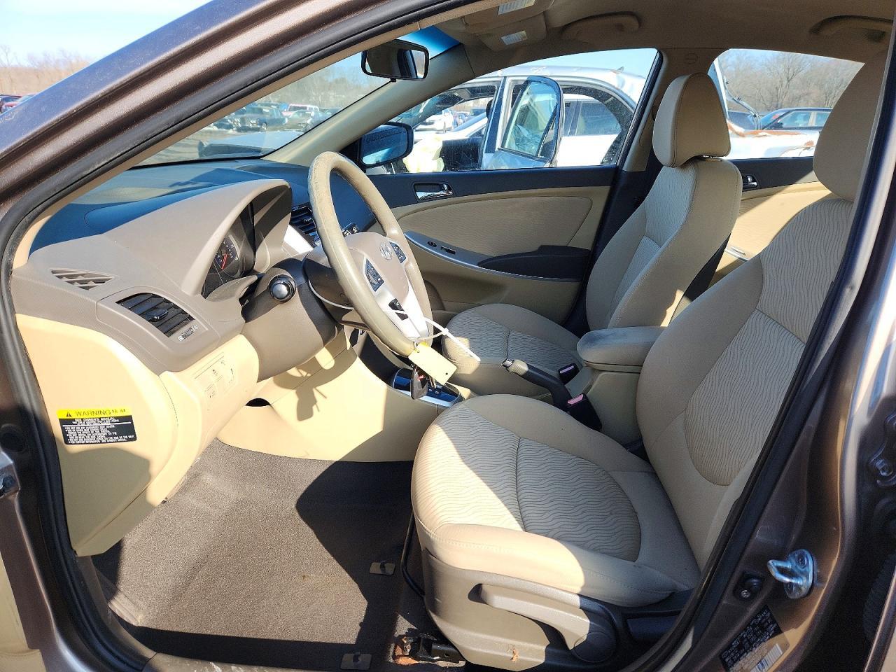 2012 Hyundai Accent gls