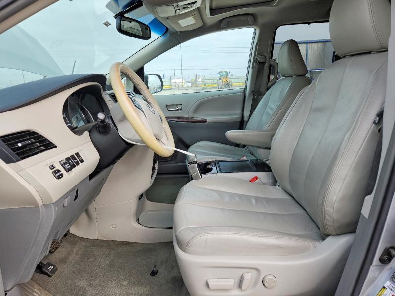 2014 Toyota Sienna xle