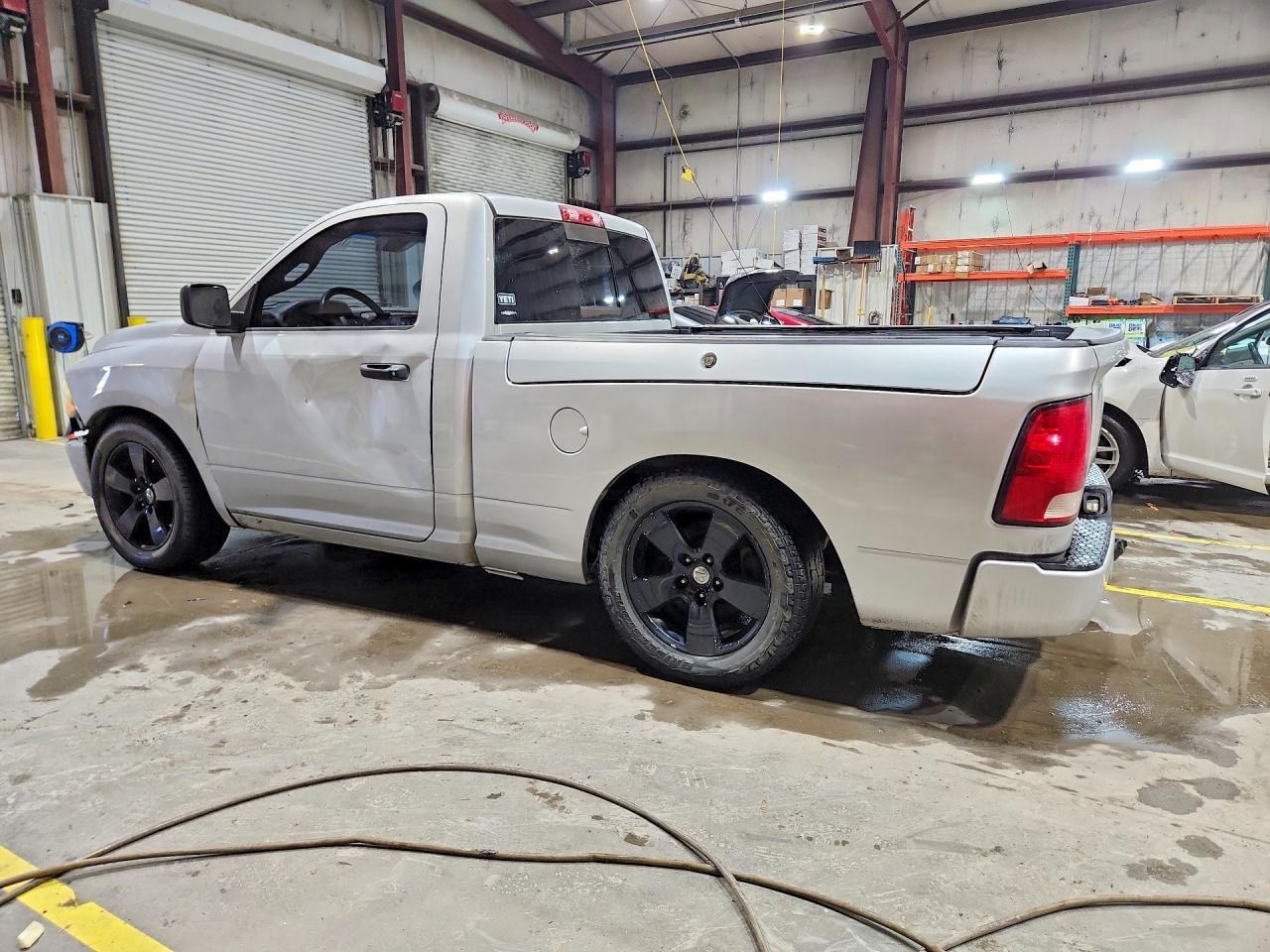 2014 Dodge Ram 1500 st