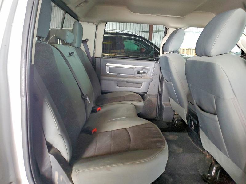 2016 Dodge Ram 1500 slt