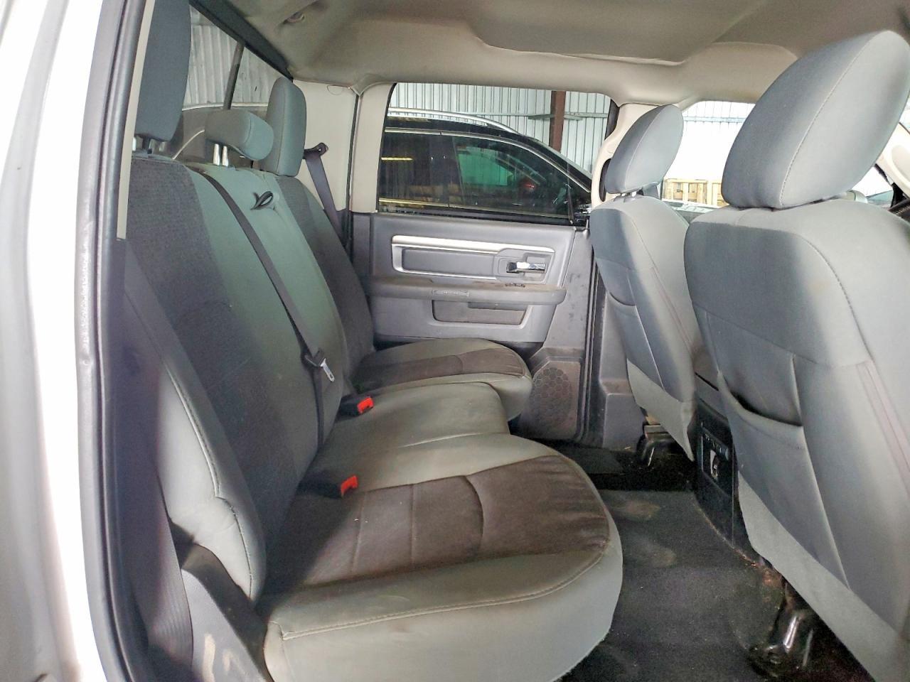 2016 Dodge RAM 1500 SLT