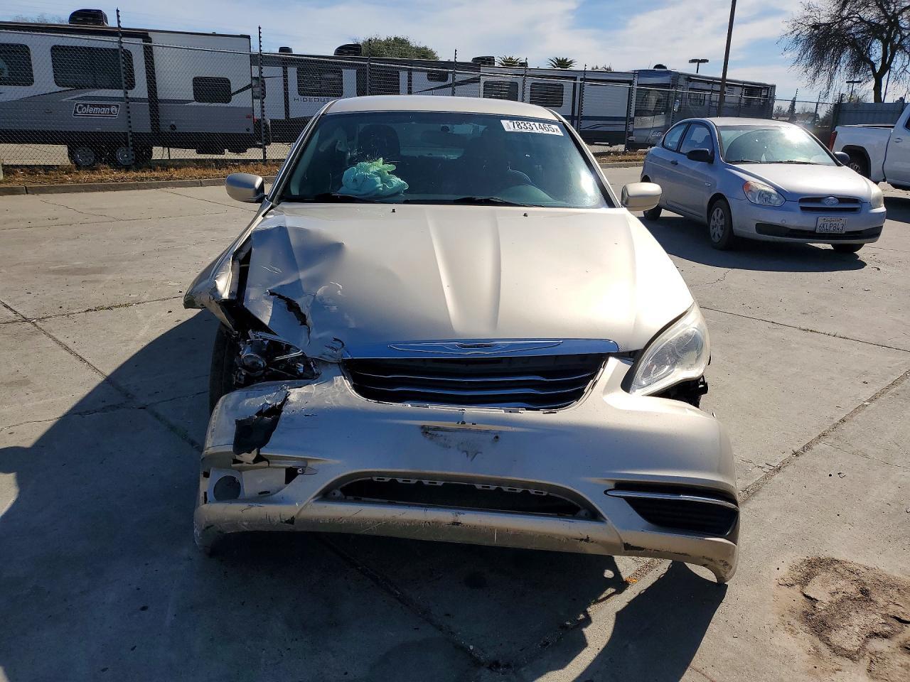 2013 Chrysler 200 lx
