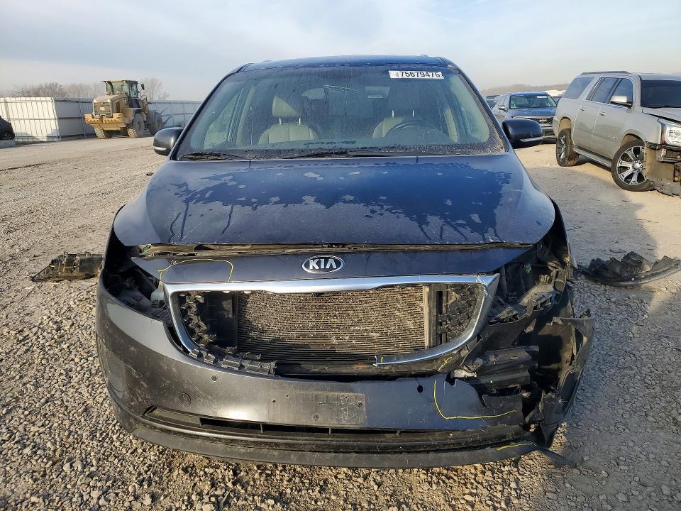 2017 KIA Sedona lx