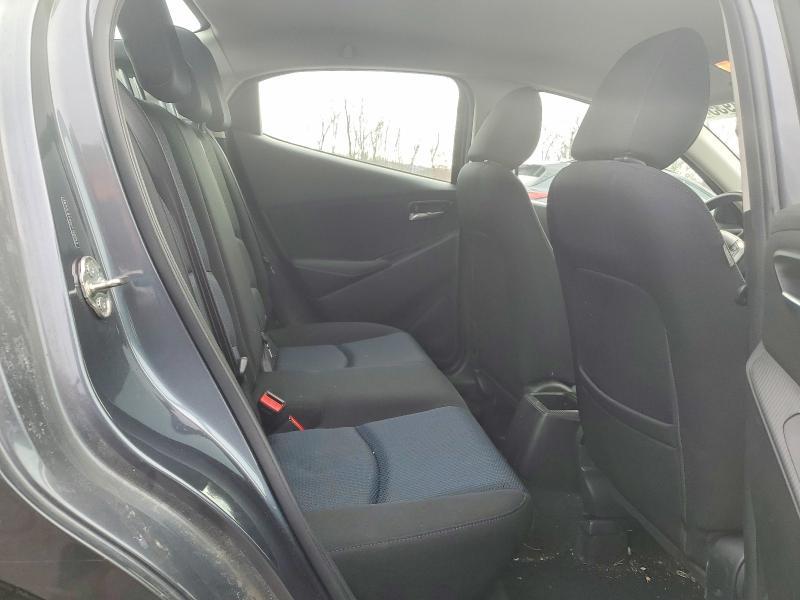 2017 Toyota Yaris ia Base