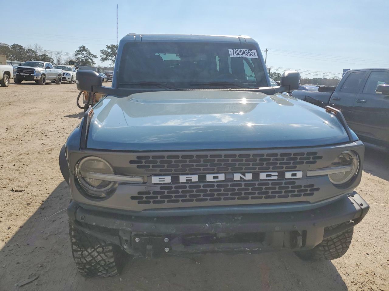 2023 Ford Bronco Base