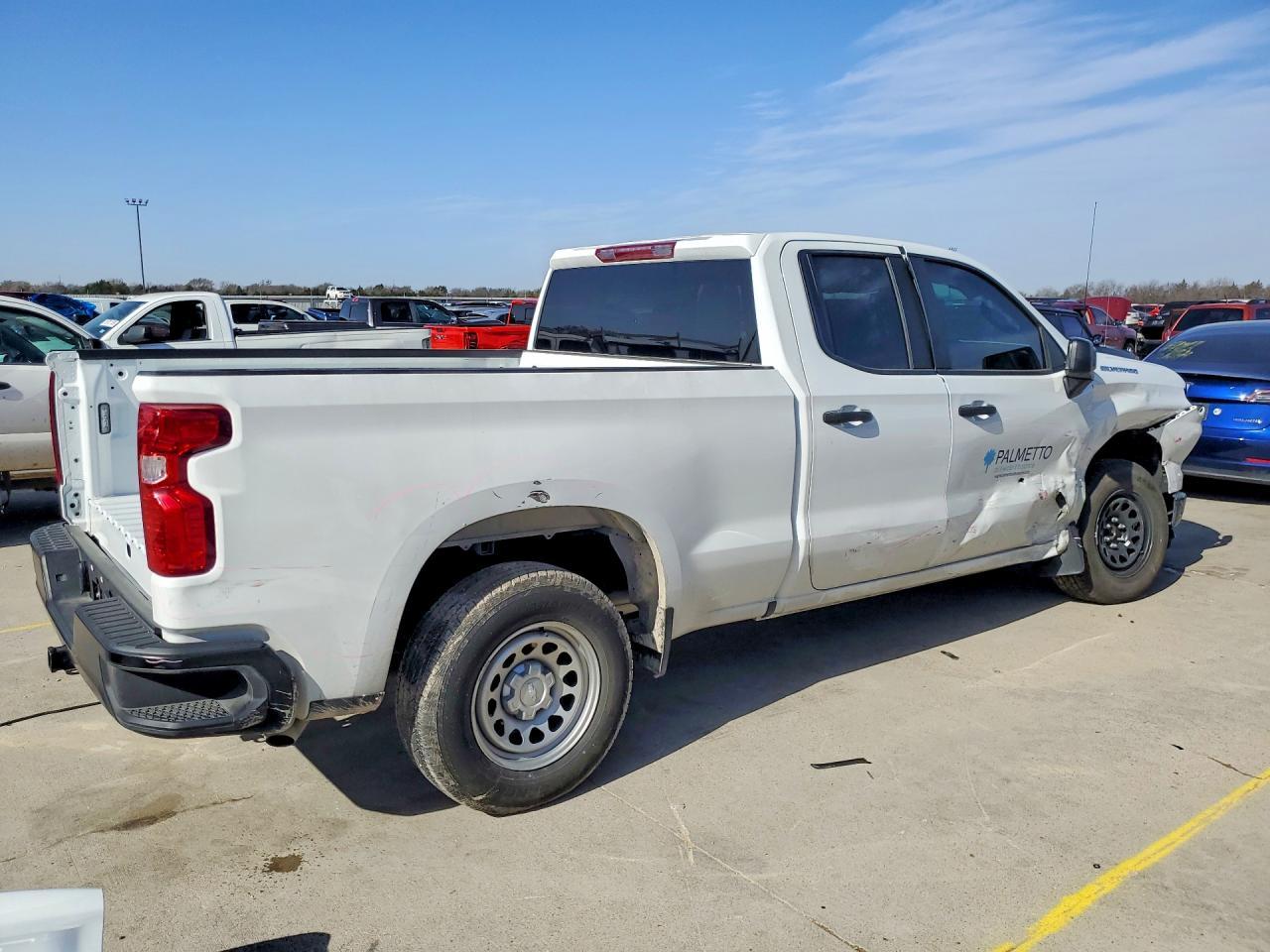 2025 Chevrolet Silverado C1500