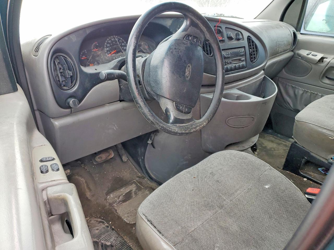 1997 Ford Club Wagon XL Super