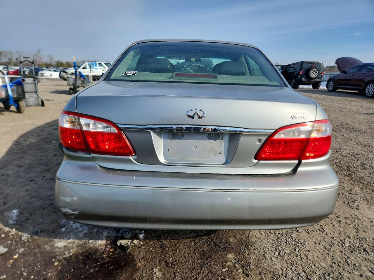 2000 Infiniti I30