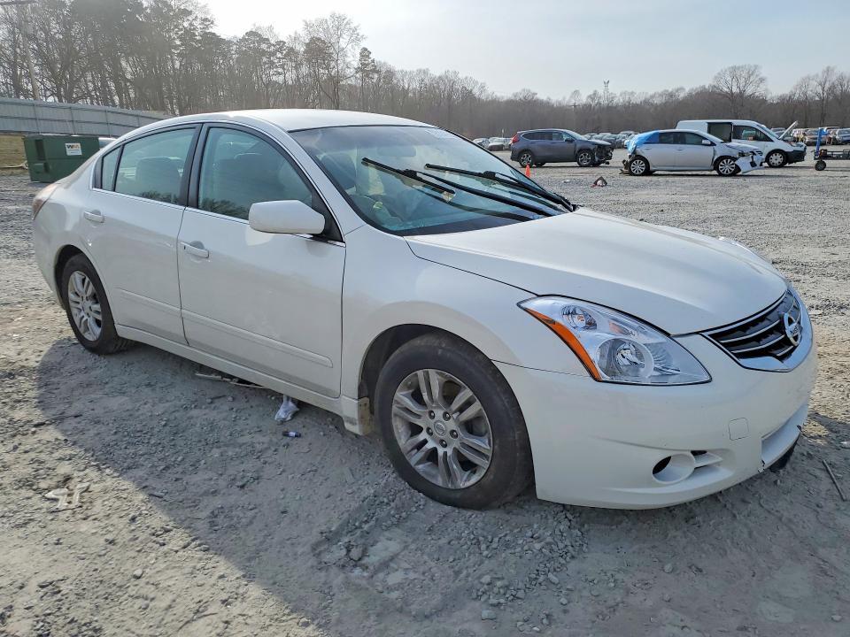 2011 Nissan Altima Base