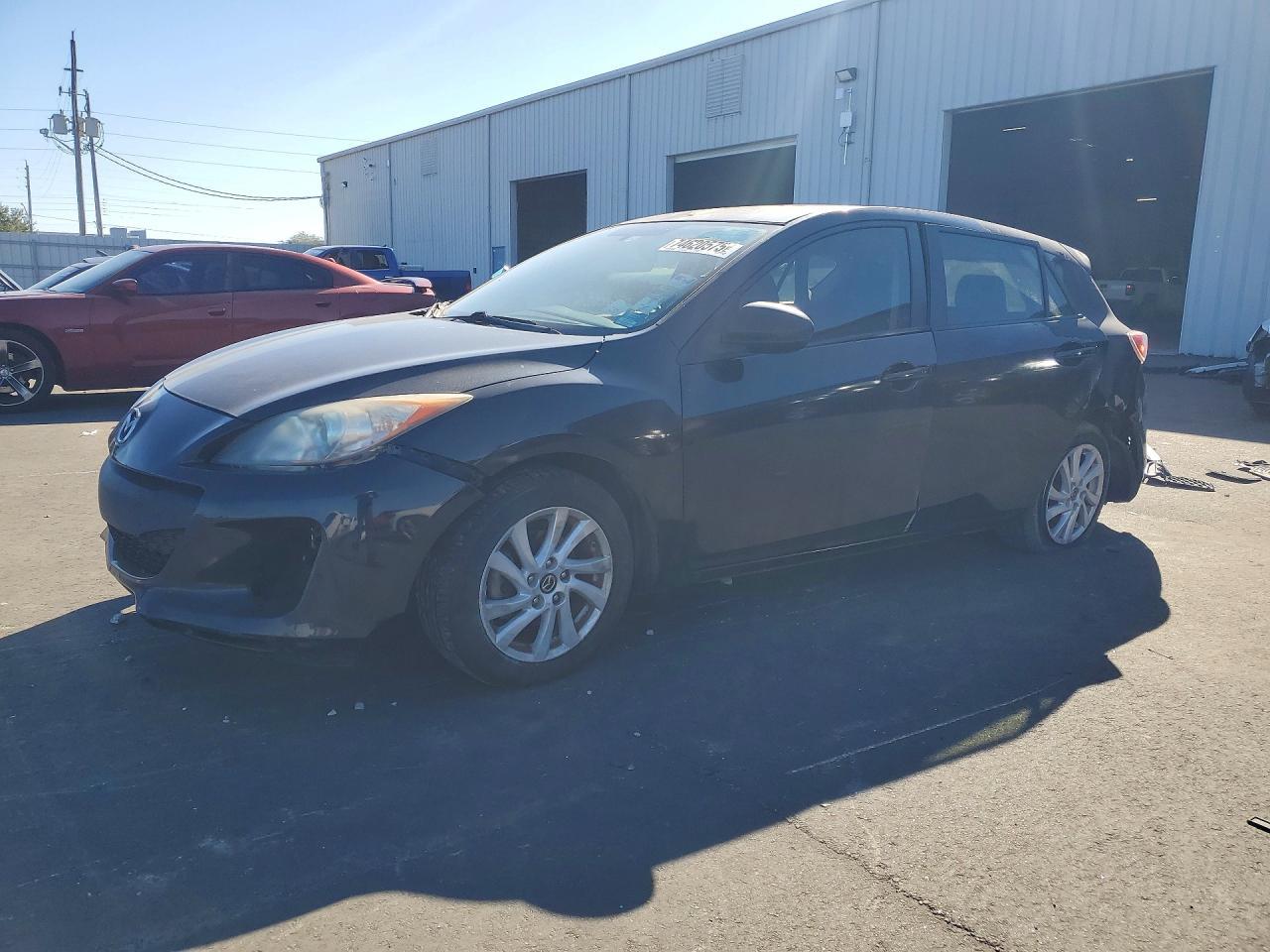 2013 Mazda 3 I