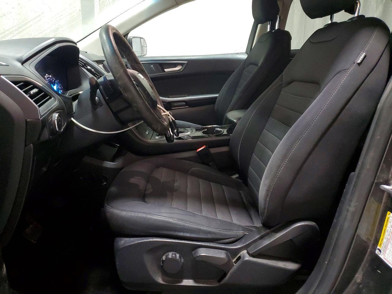 2016 Ford Edge se