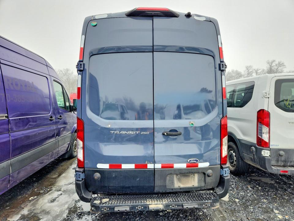 2020 Ford Transit T-250
