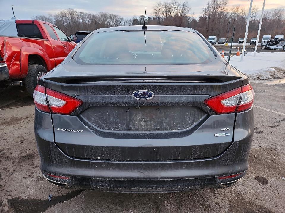 2016 Ford Fusion se