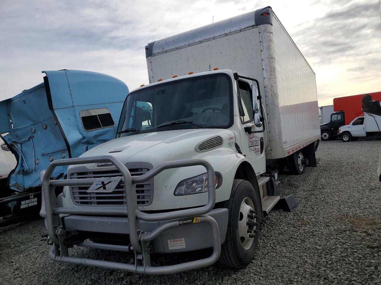 2024 Freigliner 2024 Freightliner Business Class M2 BOX Truck