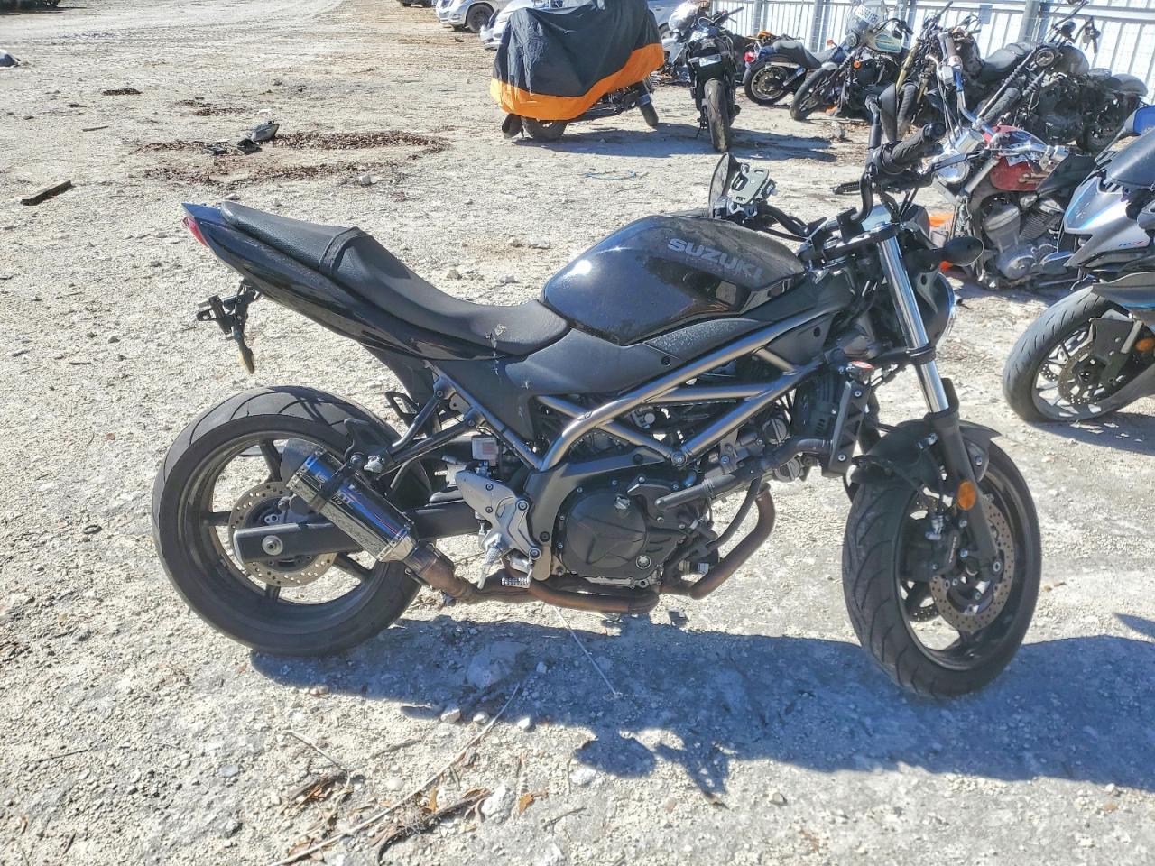 2022 Suzuki SV650